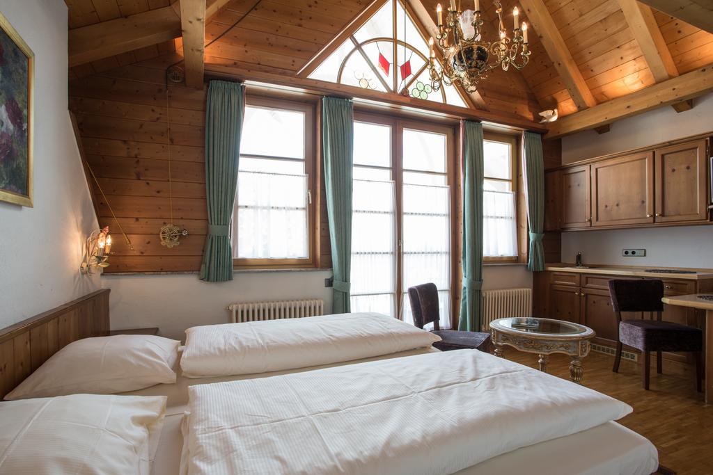 Meiser Rosenstuben Hotel フィヒテナウ エクステリア 写真