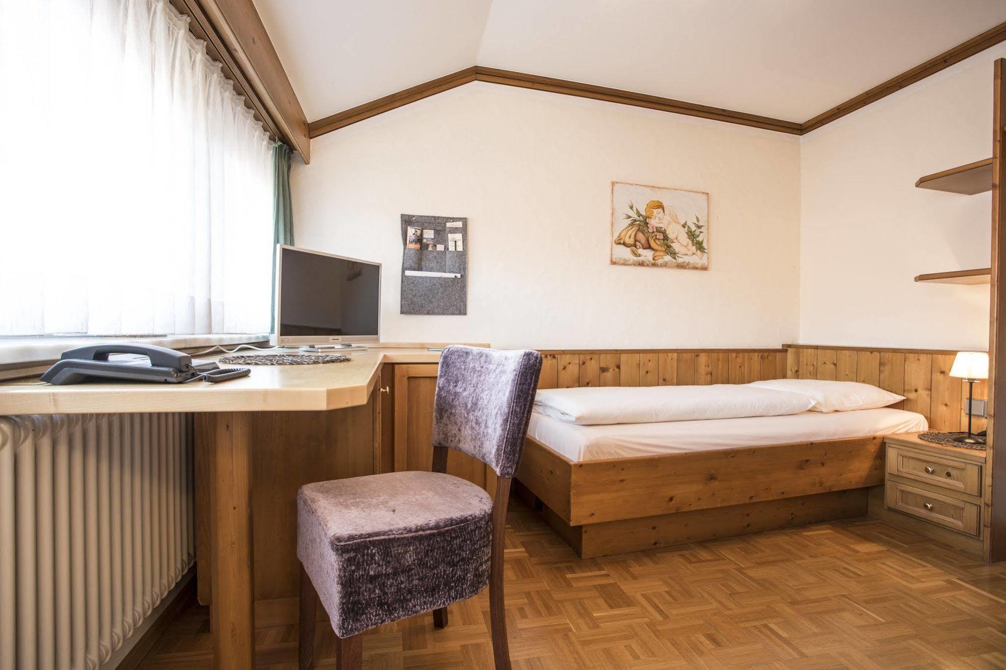 Meiser Rosenstuben Hotel フィヒテナウ エクステリア 写真