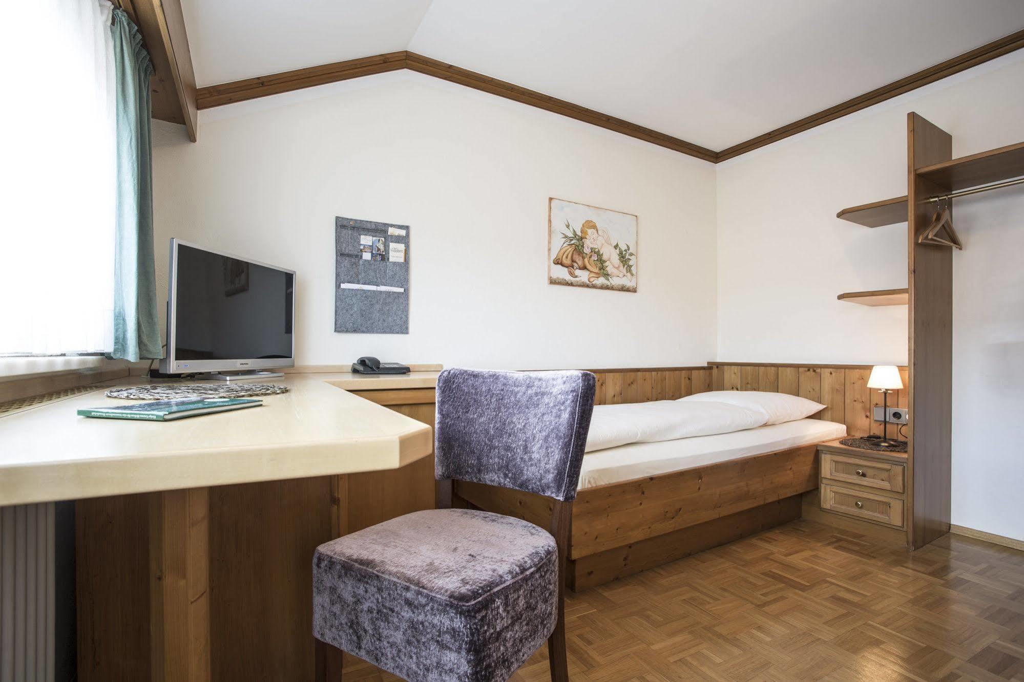 Meiser Rosenstuben Hotel フィヒテナウ エクステリア 写真