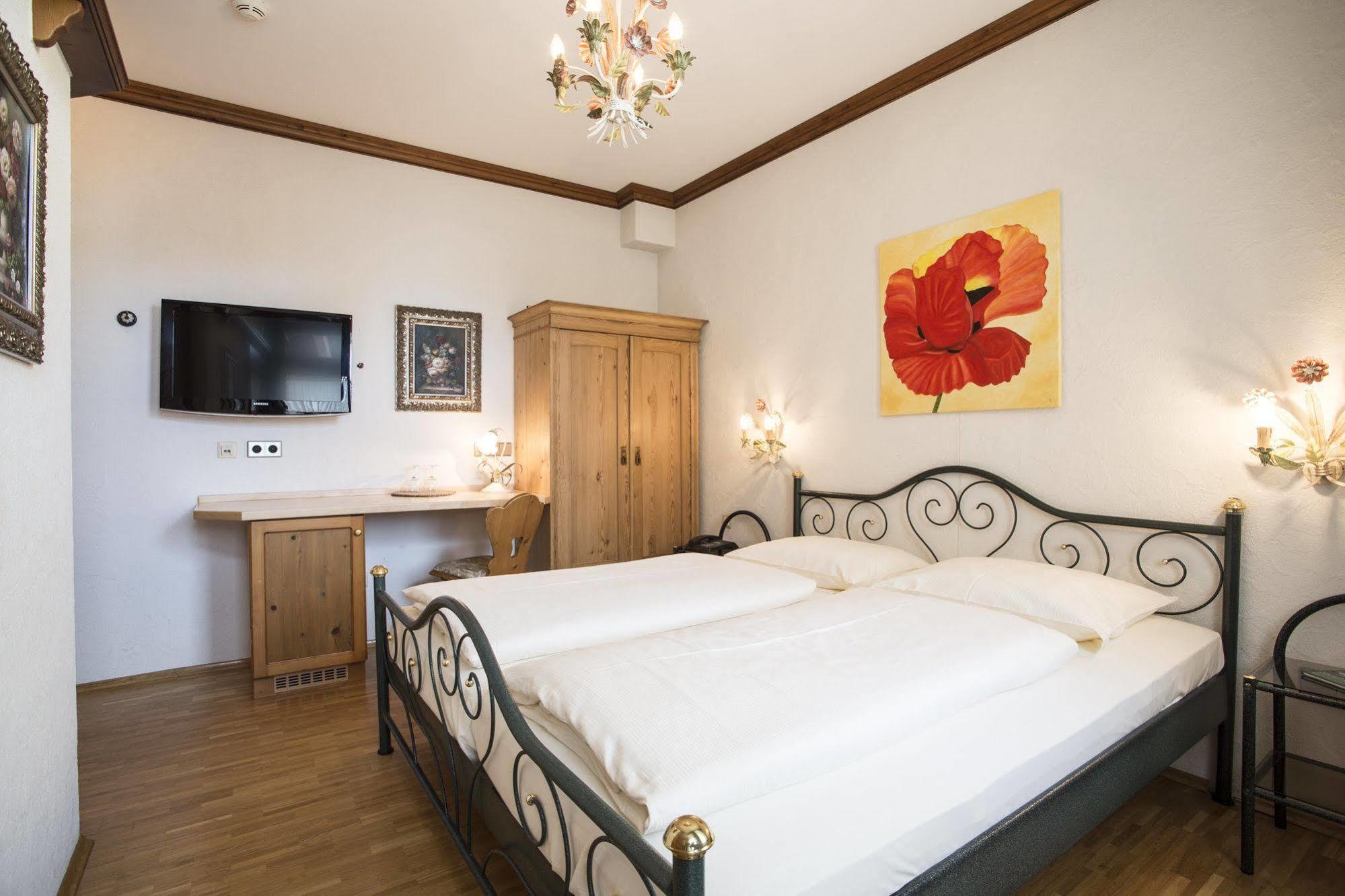 Meiser Rosenstuben Hotel フィヒテナウ エクステリア 写真